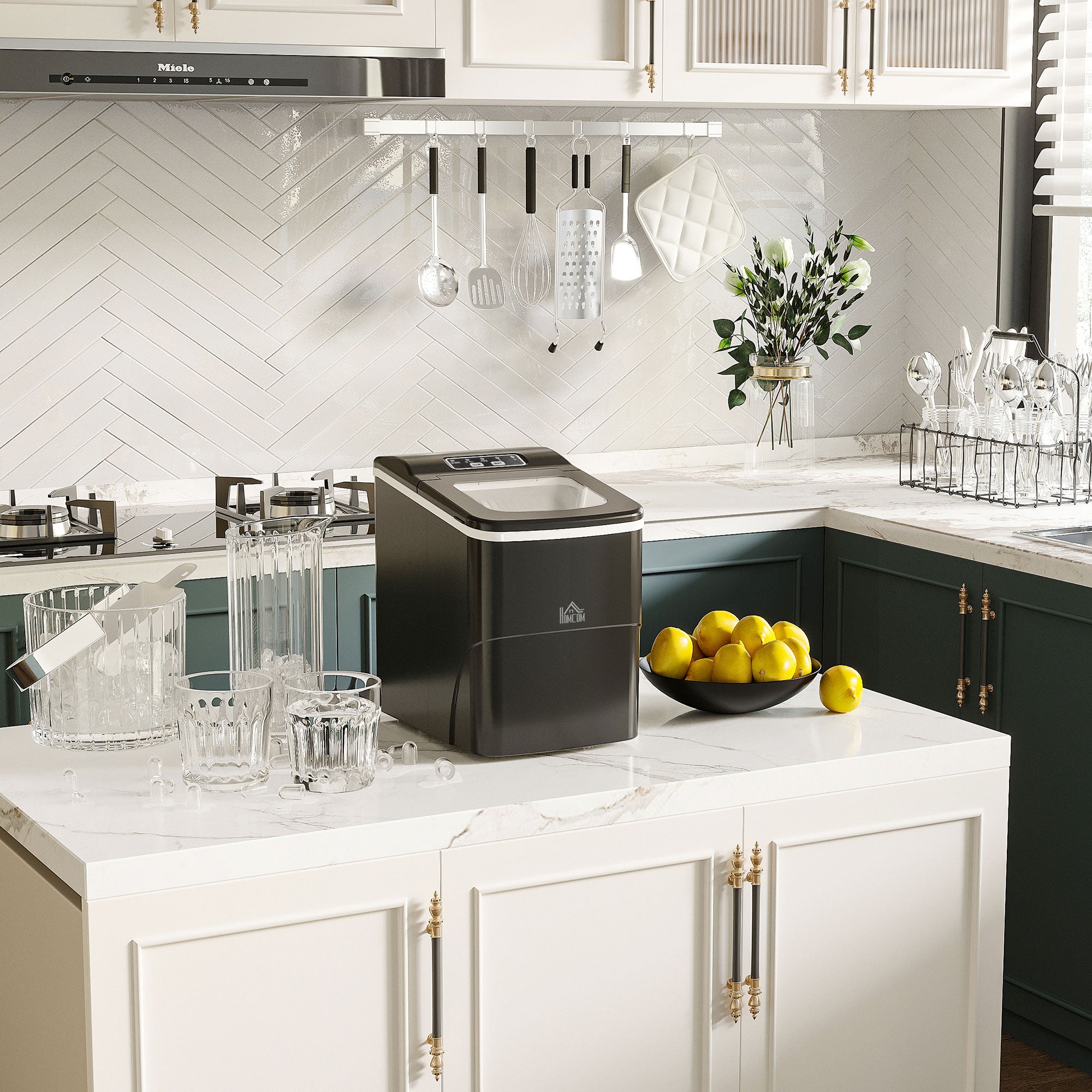 Portable Ice Maker Countertop Machine 9 Cubes in 8 Minutes Black