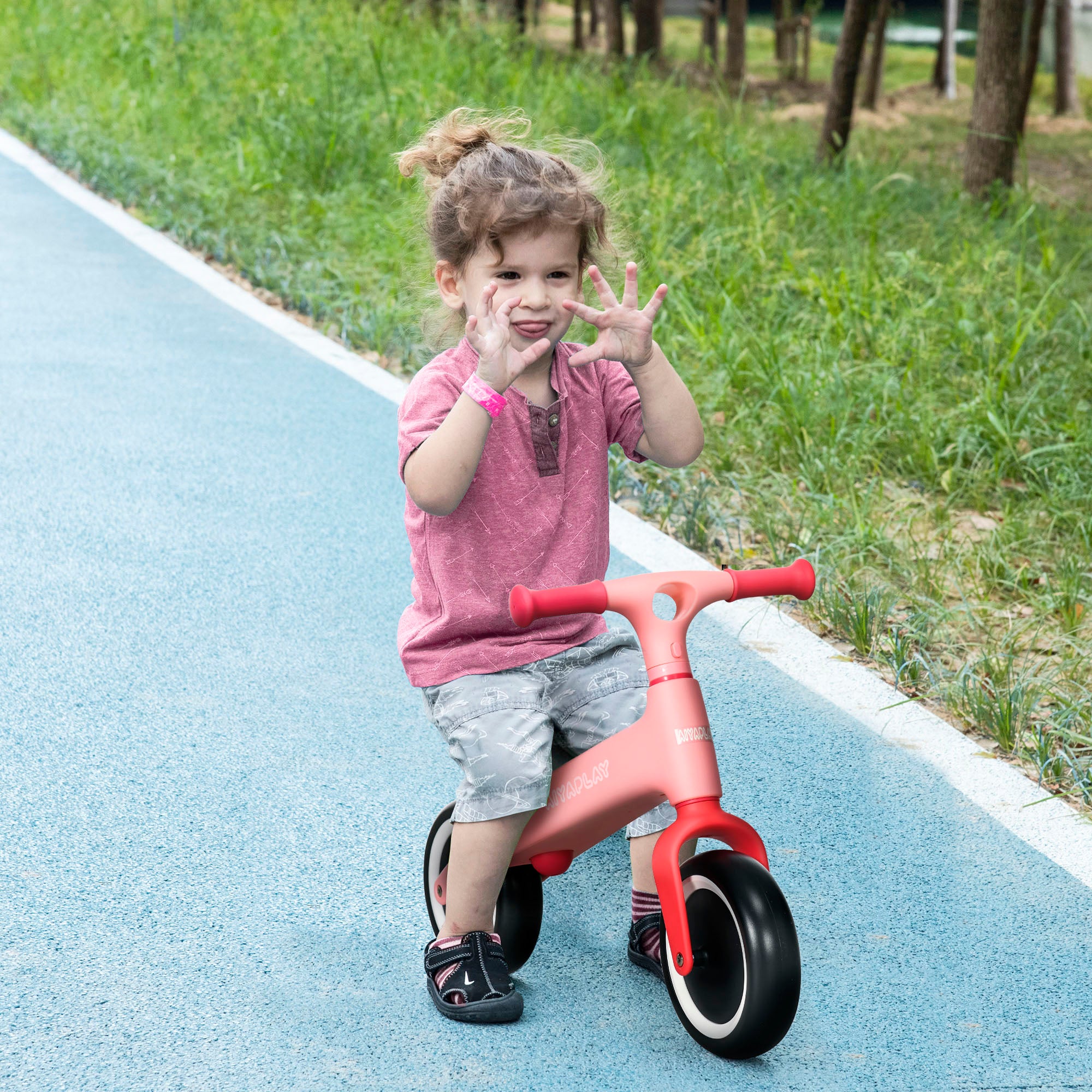 Adjustable Pink Balance Bike for Toddlers Aged 1.5 to 3 Years
