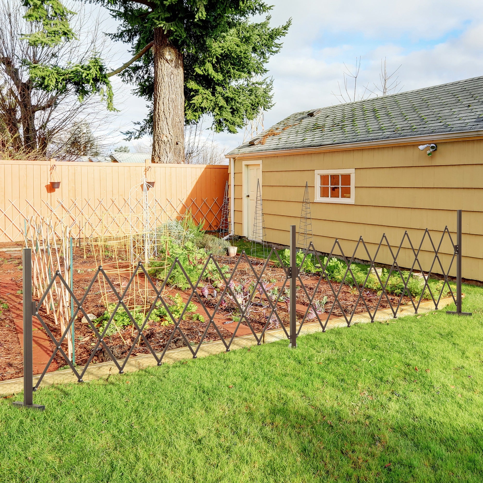 Expanding Aluminium Trellis Fence Panel Movable Garden Screen - Dark Brown