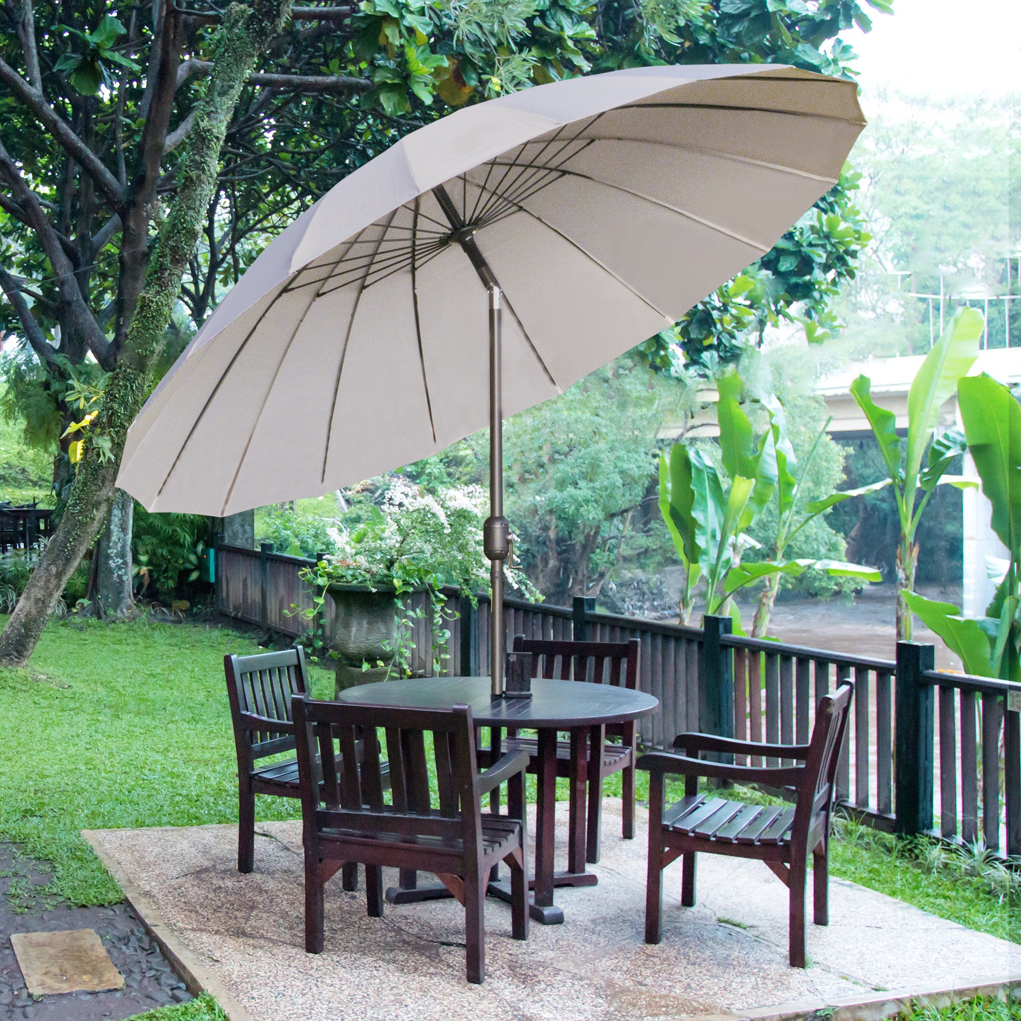 2.5m Adjustable Outdoor Garden Parasol with Crank and Tilt - Light Grey