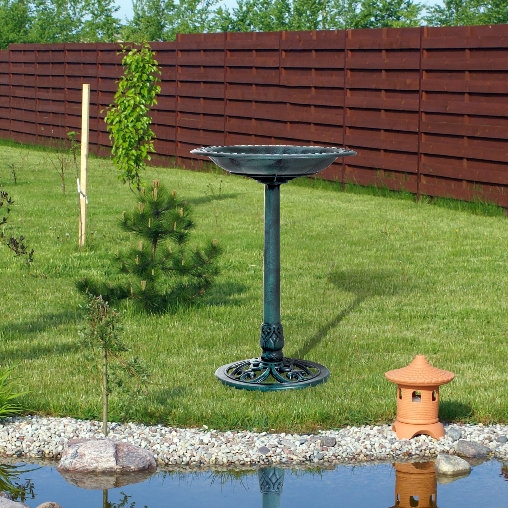 Garden Bird Bath Outdoor Decorative Feeder Stand with Scallop Pattern 50cm - Green