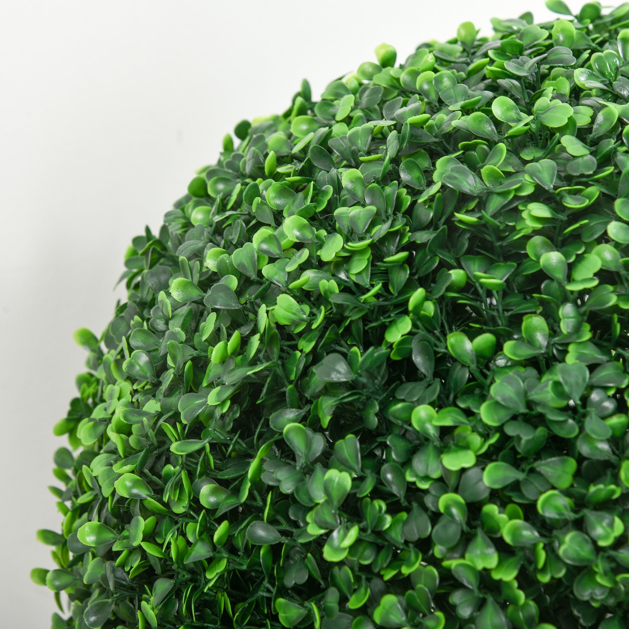 Set of Two Artificial Boxwood Balls Plants - Green