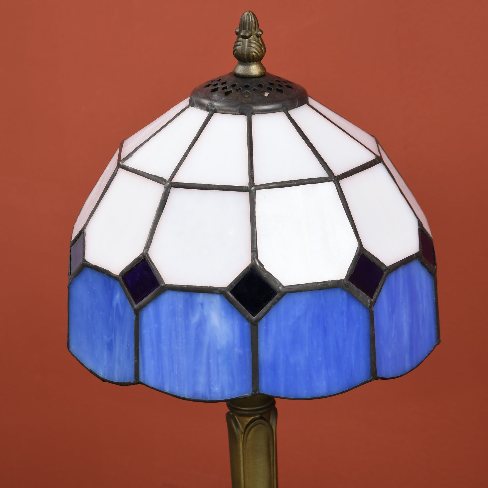 Handmade Stained Glass Table Lamp, Antique Bedside Lamp for Bedroom, Living room, Home, Nightstand, Decorative Night Light, Blue