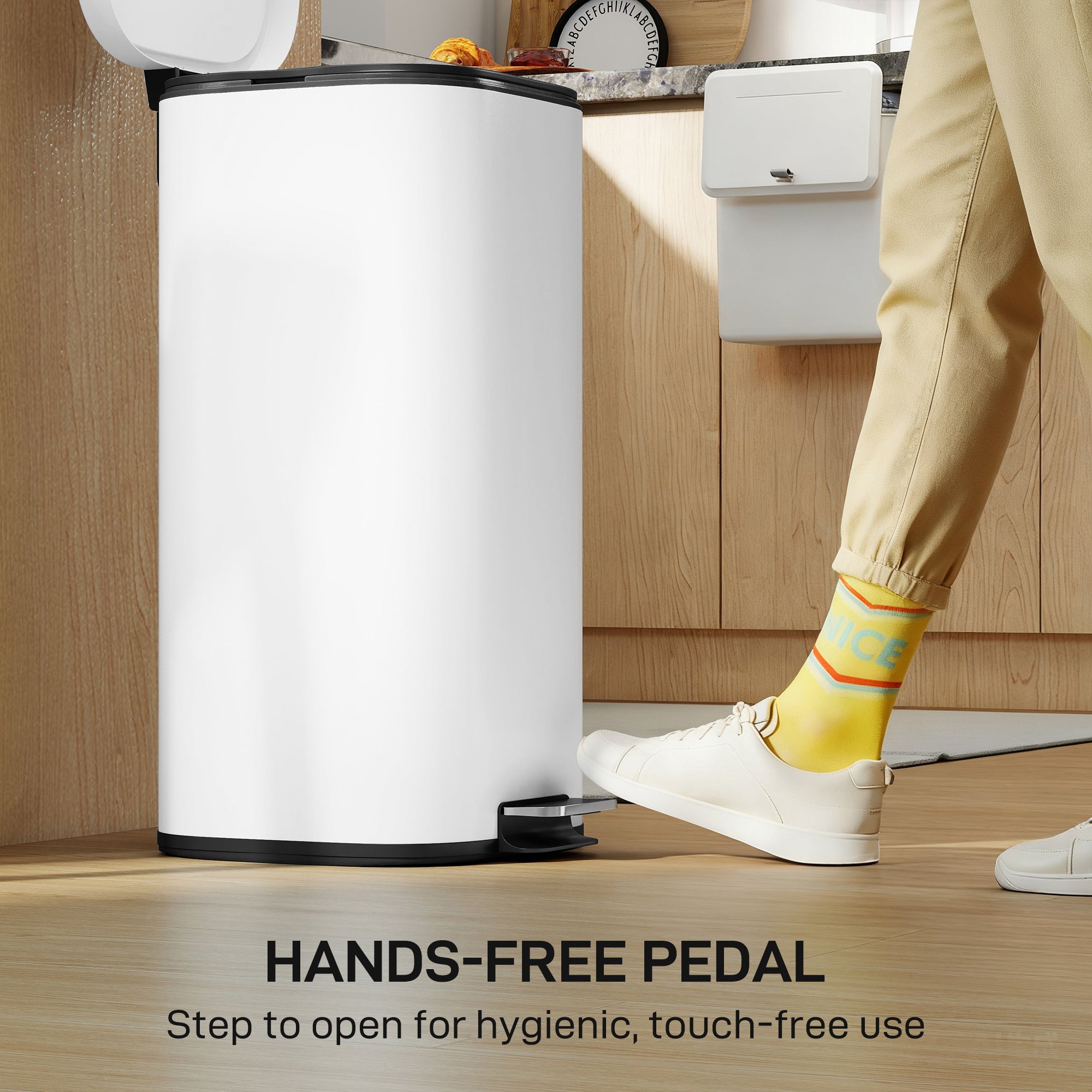 30L Kitchen Bin, Compact Pedal Bin with Soft-Close and Stay-Open Lid, Removable Bucket for Kitchen, Home, Office, White