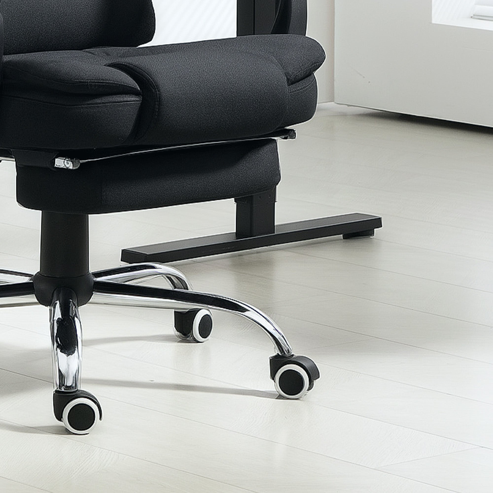 Heated 6-Point Vibration Massage Executive Ergonomic Office Chair with Recliner & Footrest - Black