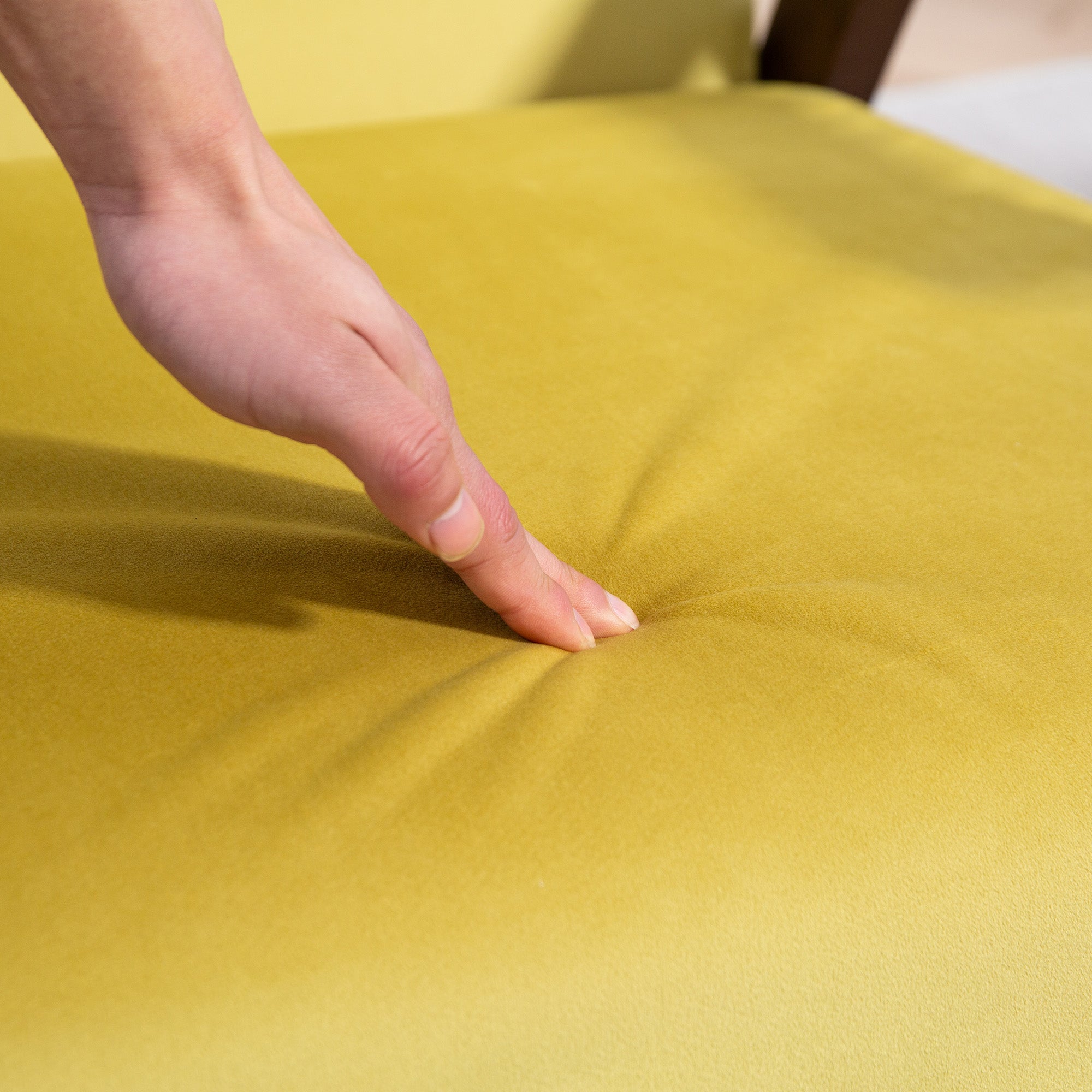 Nordic Accent Chair, Upholstered Velvet Armchair with Solid Wood Frame and Soft Thick Padded for Living Room, Bedroom, Champagne