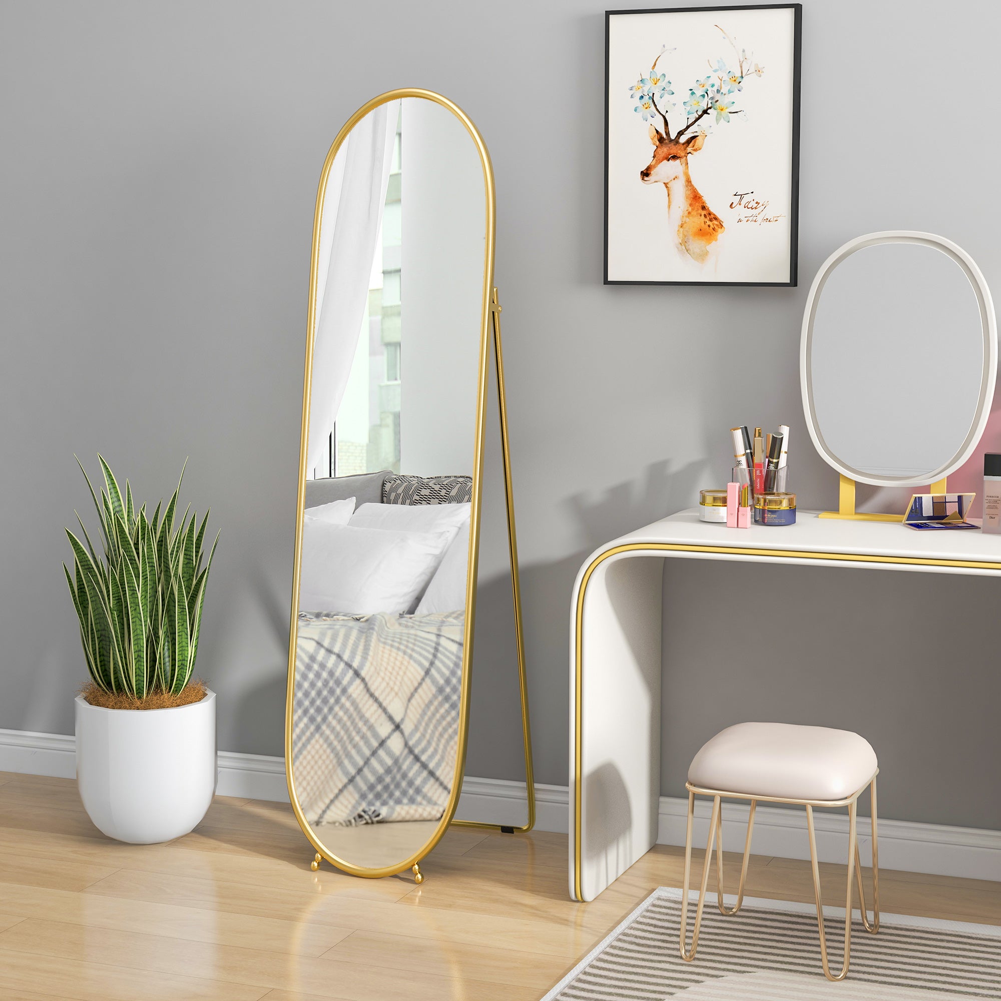 Three-Way Curved Full Length Mirror - Gold Tone