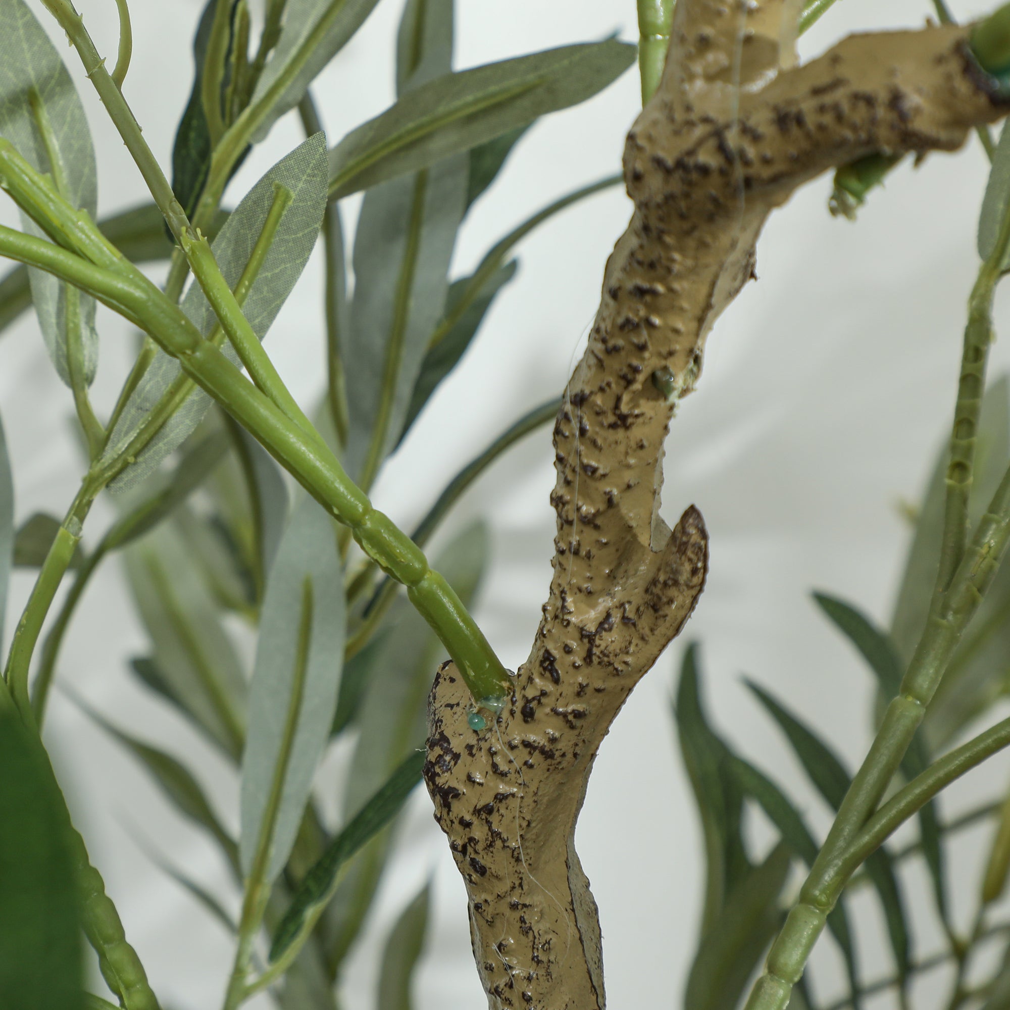 5ft/ 150cm Decorative Artificial Plant, Silk Olive Tree with 720 Leaves and 32 Olive Fruits in Pot, Fake Plant for Home, Office, Living Room, Indoor Decor