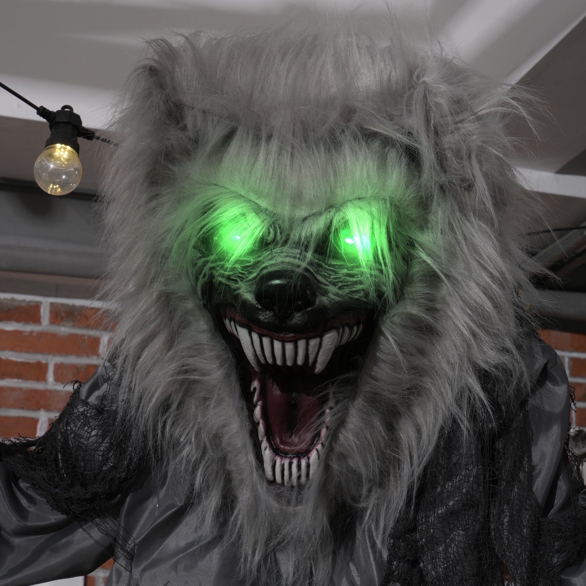 6'8" Skeleton Werewolf Halloween Animatronic, with Glowing Eyes