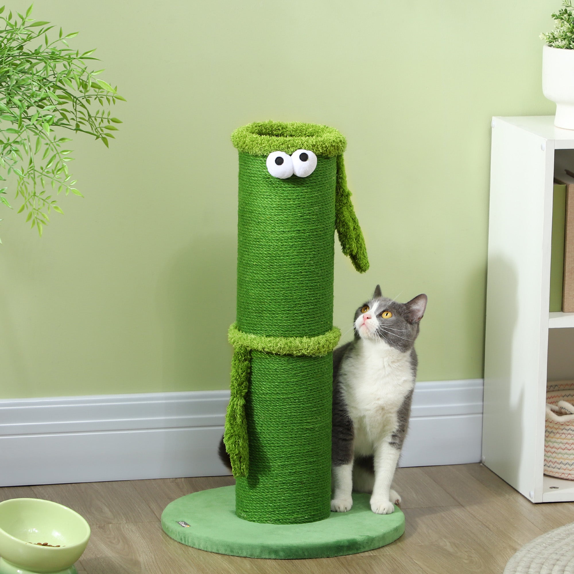 63cm Cat Scratching Post for Indoor Cats, with Sisal Rope Cover, Large Base, Green