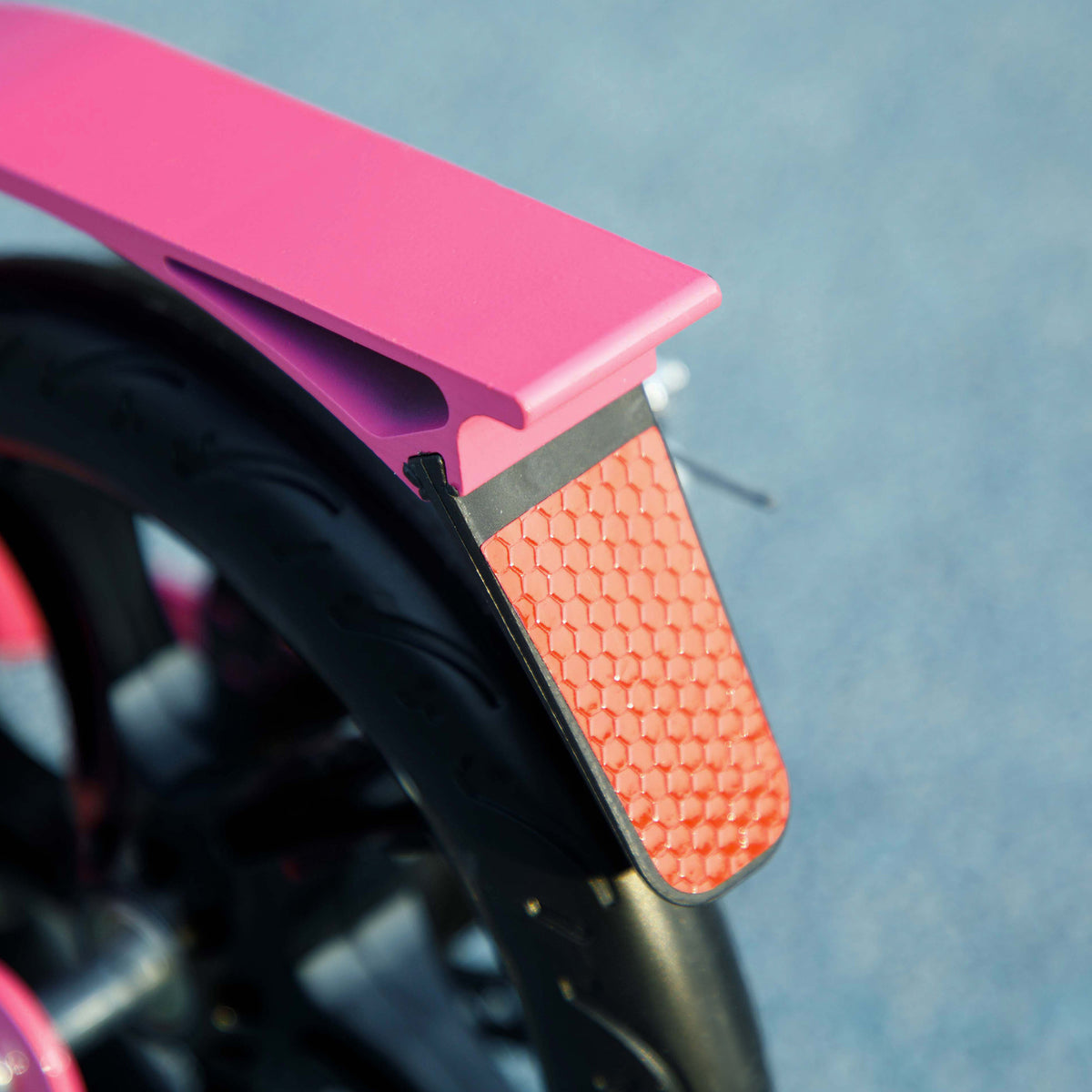 Kids Scooter with Adjustable Handlebar, Dual Brake, 200mm Wheels, ABEC-7 Bearings - Pink