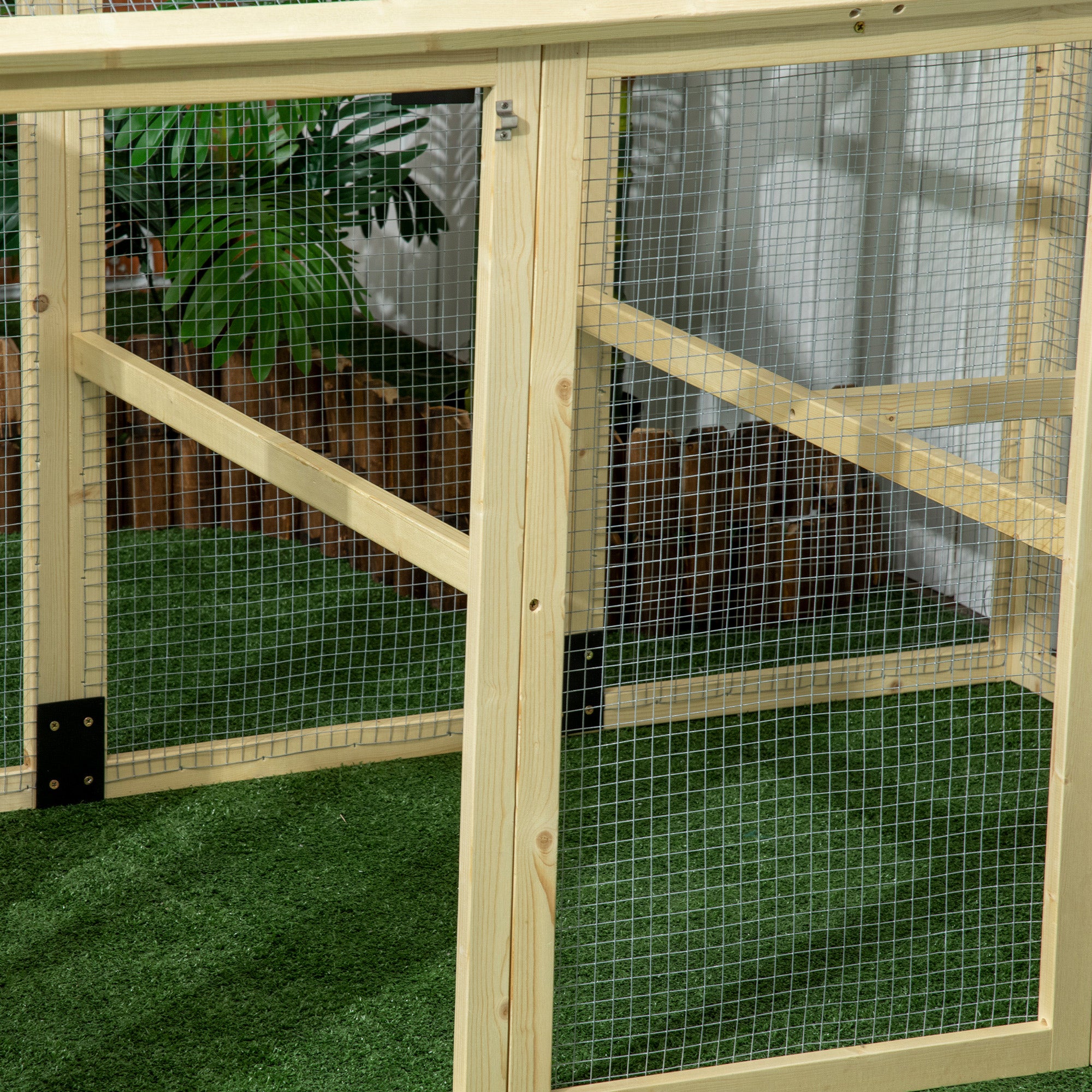 Large Chicken Run, Wooden Chicken coop, with Combinable Design - Natural Wood Finish