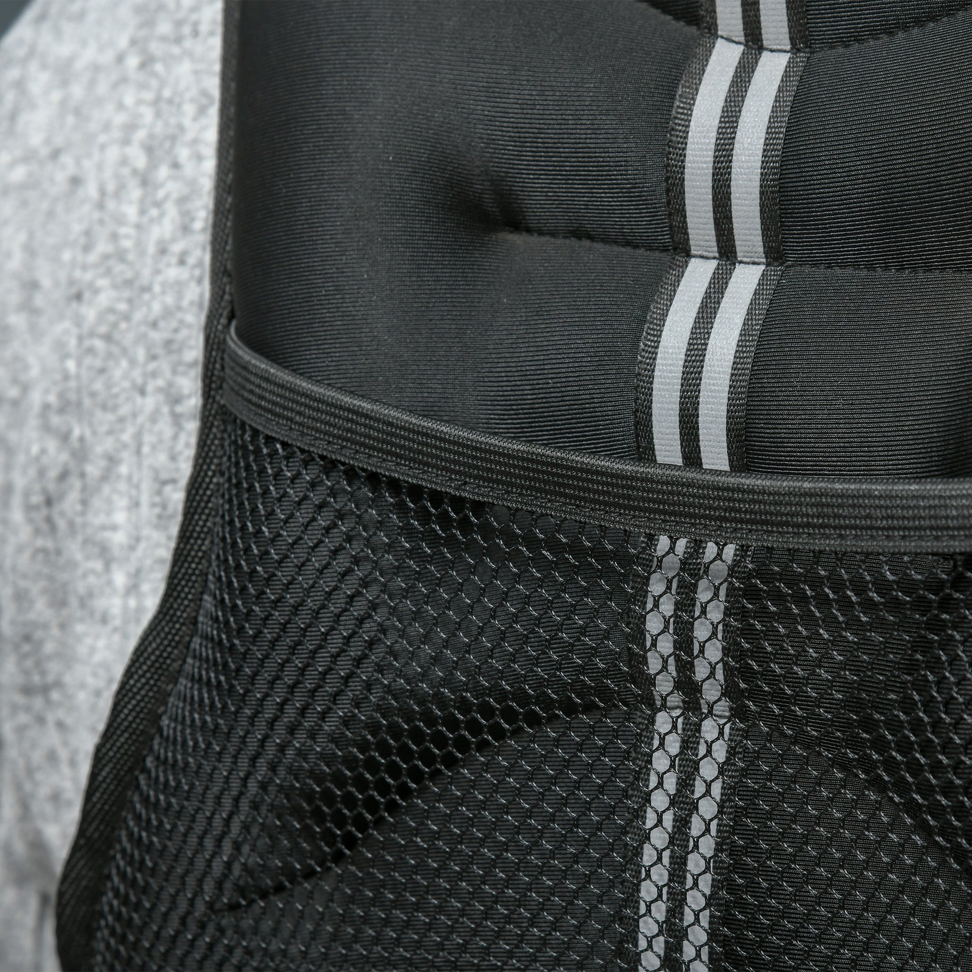 5KG Weighted Vest, Running Weight Vest with Adjustable Strap, Convenient Pocket and Reflective Strips for Men and Women