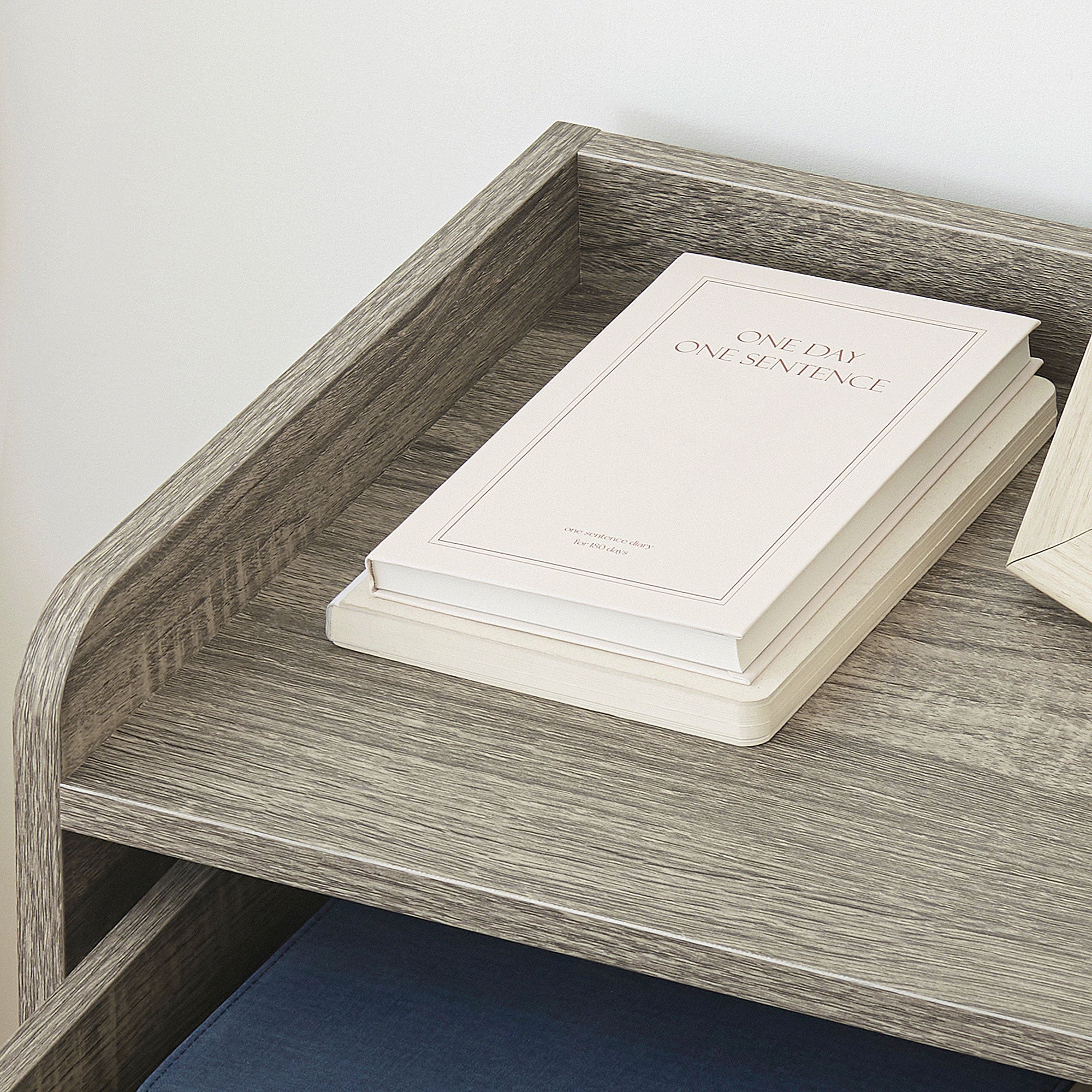 Floating Nightstand Set of 2 Wall Mounted Bedside Tables with Storage Drawer - Grey