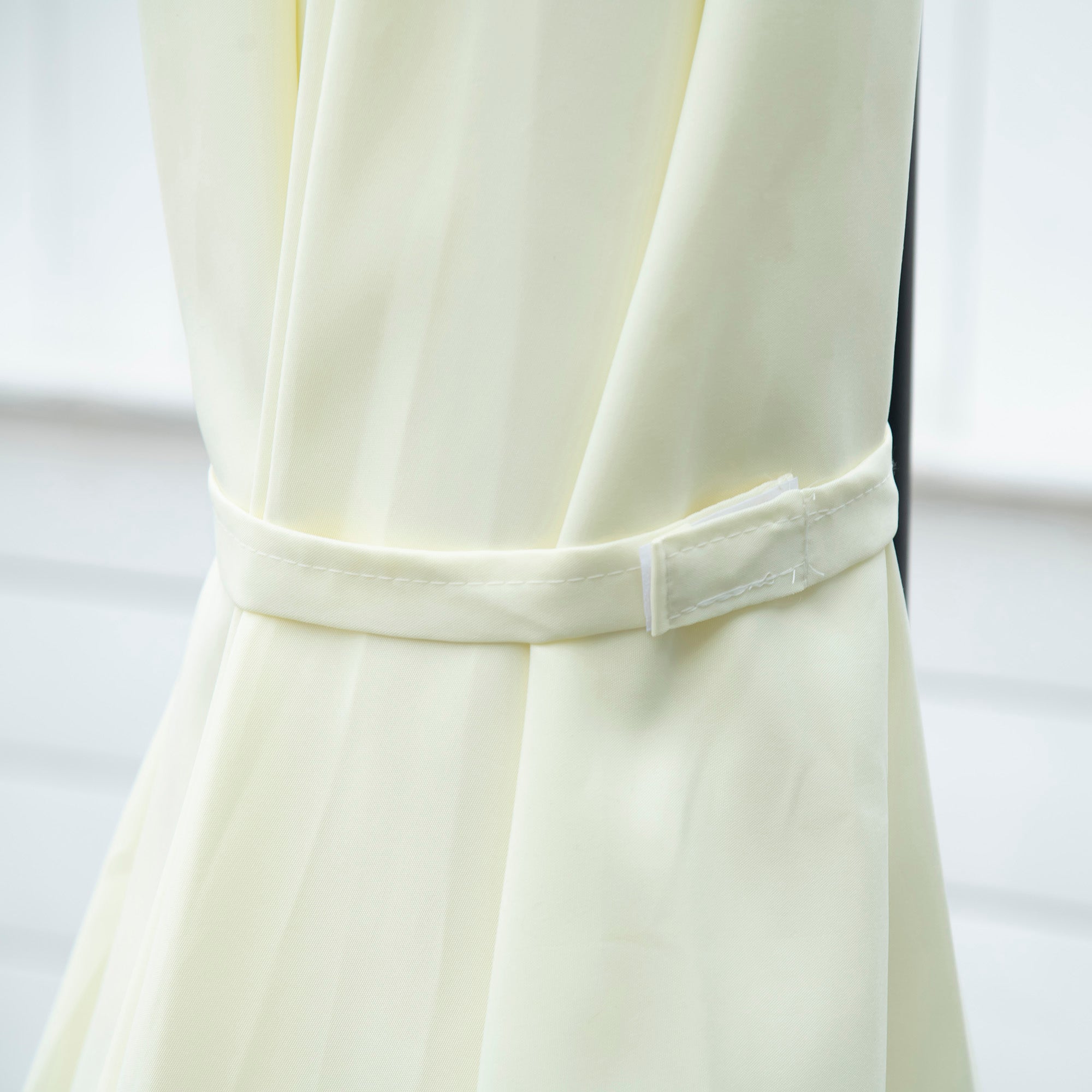 2.5 Metre Garden Cantilever Parasol Set with Cross Base - Beige