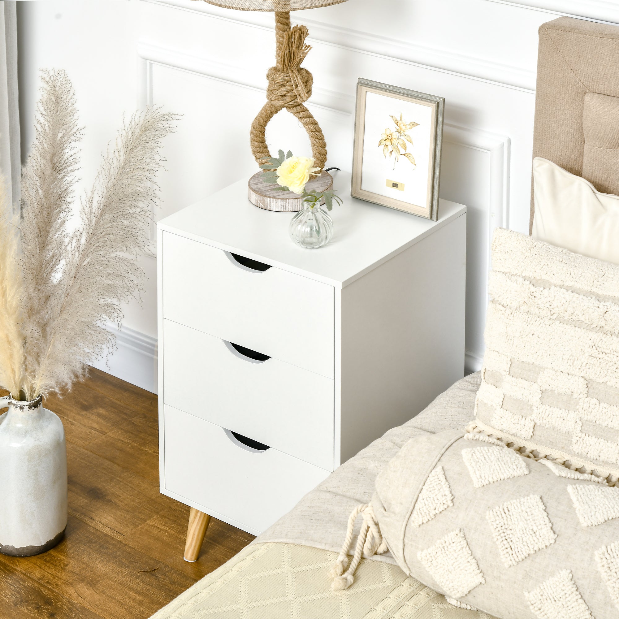 Bedroom Chest of Drawers, 3-Drawer Storage Unit with Wood Legs and Cut-out Handles, White