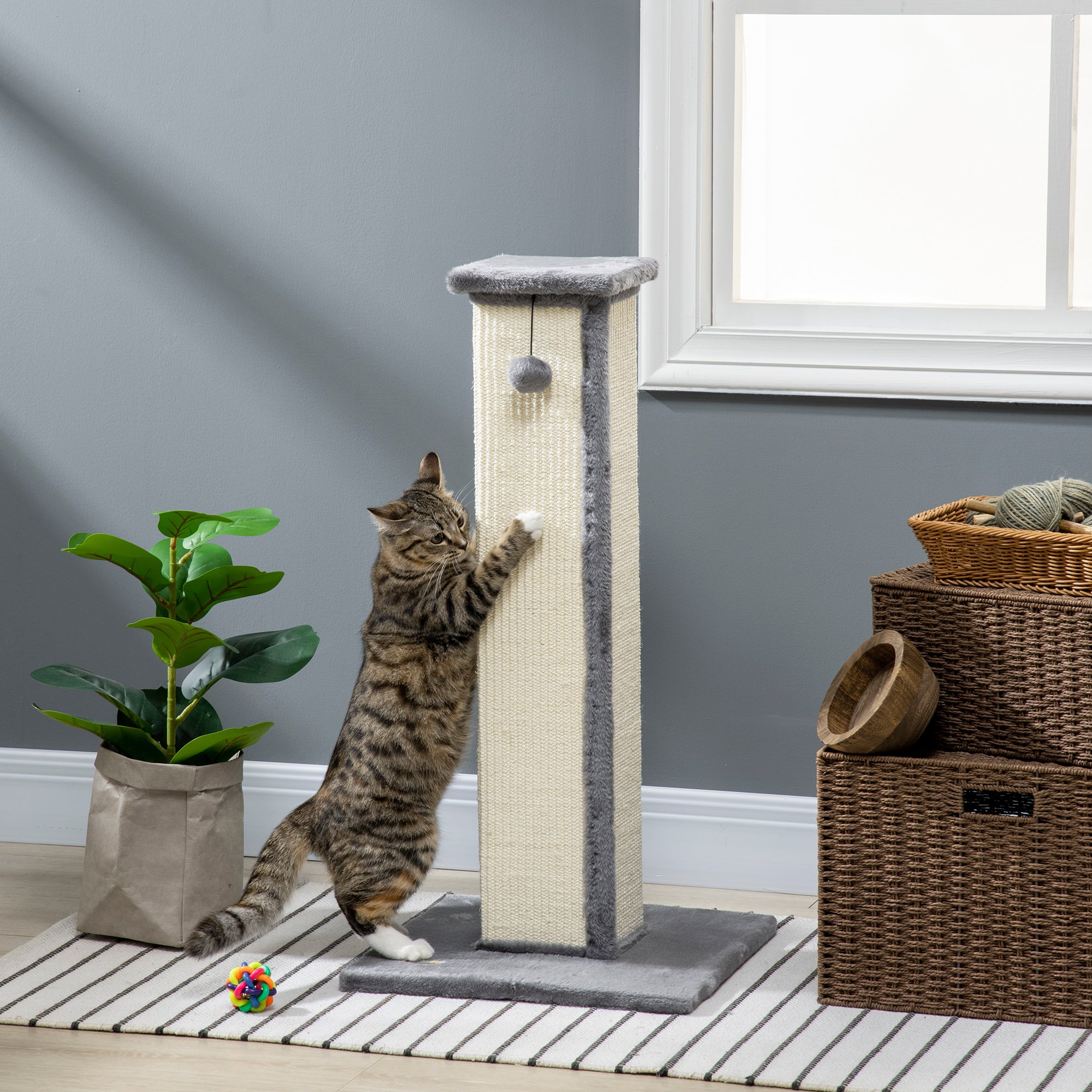 81cm Cat Scratcher, Vertical Full Scratcher with Natural Sisal Rope, Hanging Ball and Soft Plush, Grey