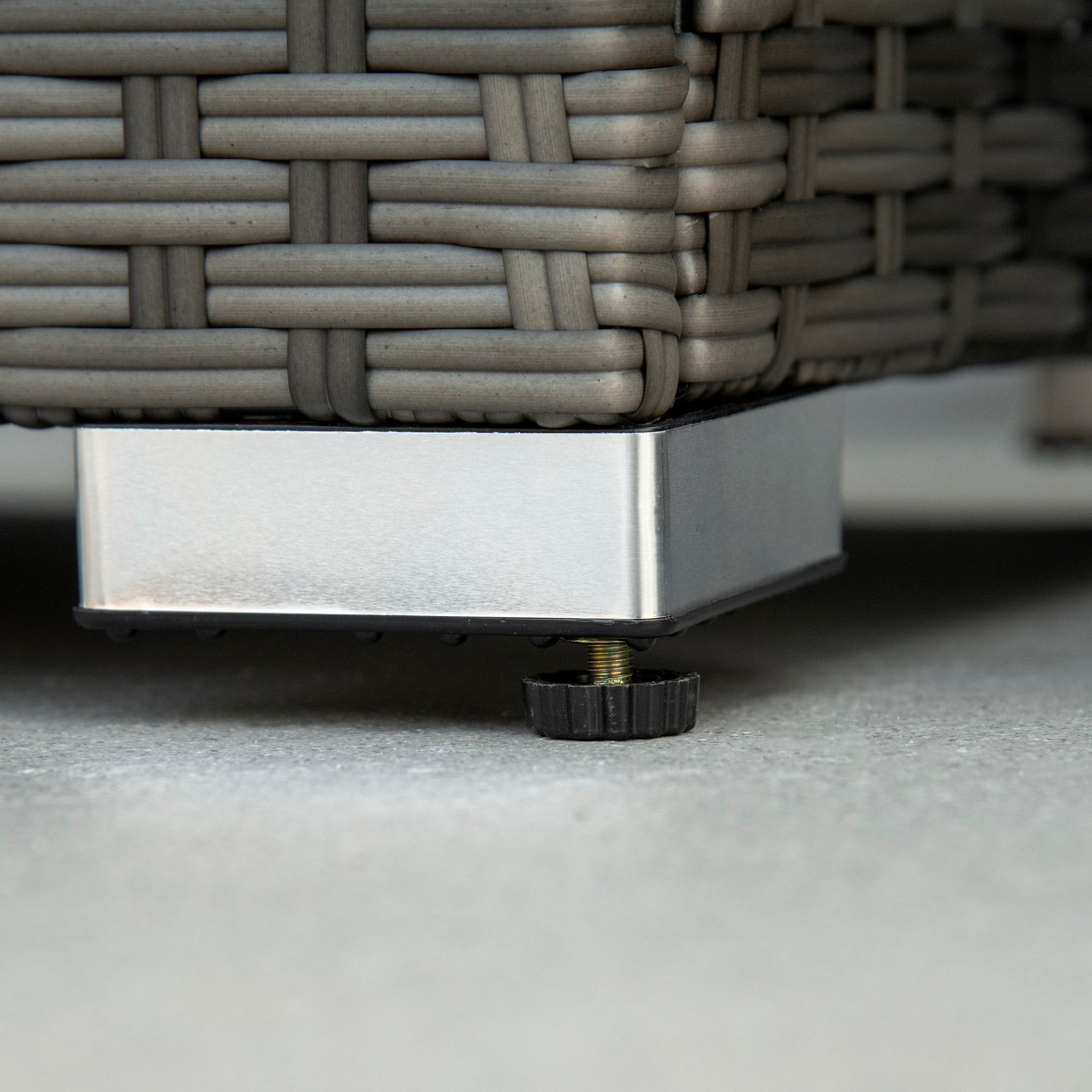 7 Piece 10-Seater Rattan Garden Sofa Set with Cushions, Footstools & Expandable Glass Table - Grey