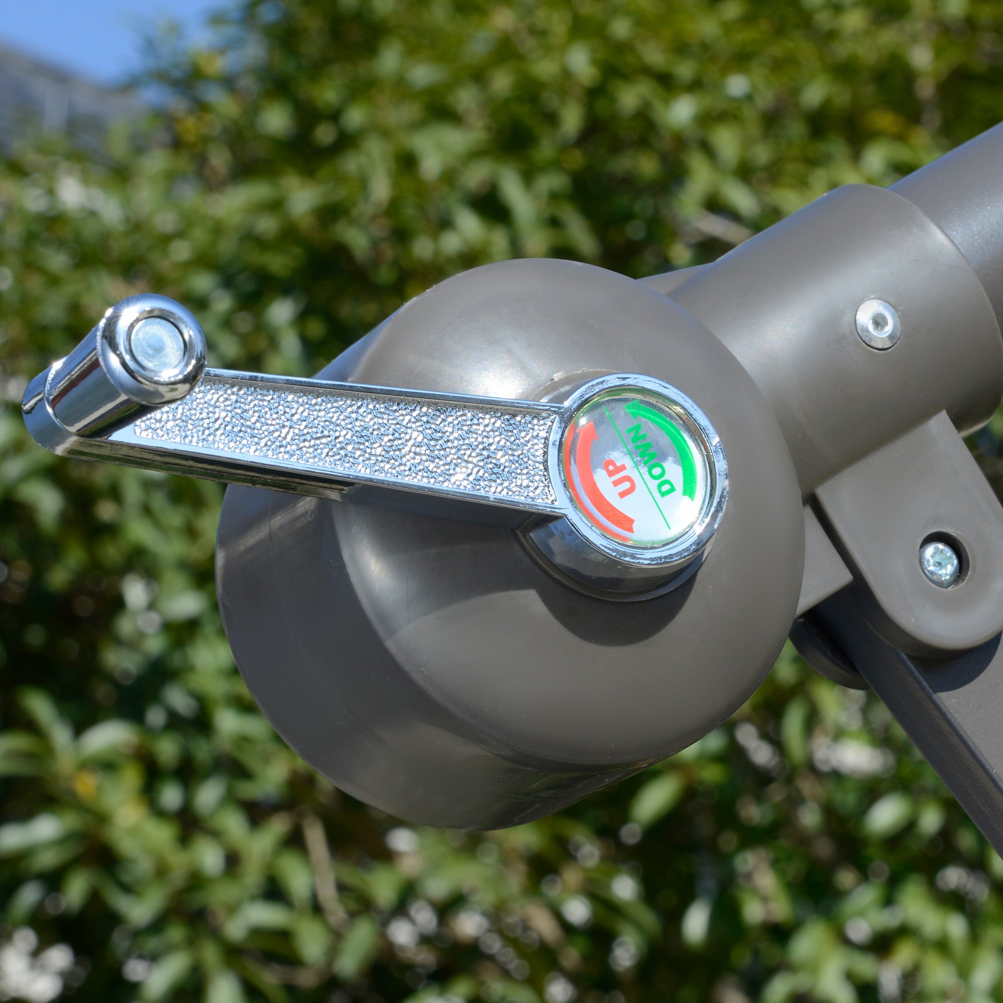 2.7m Cantilever Garden Parasol with Double Tier Canopy and Crank Handle Beige