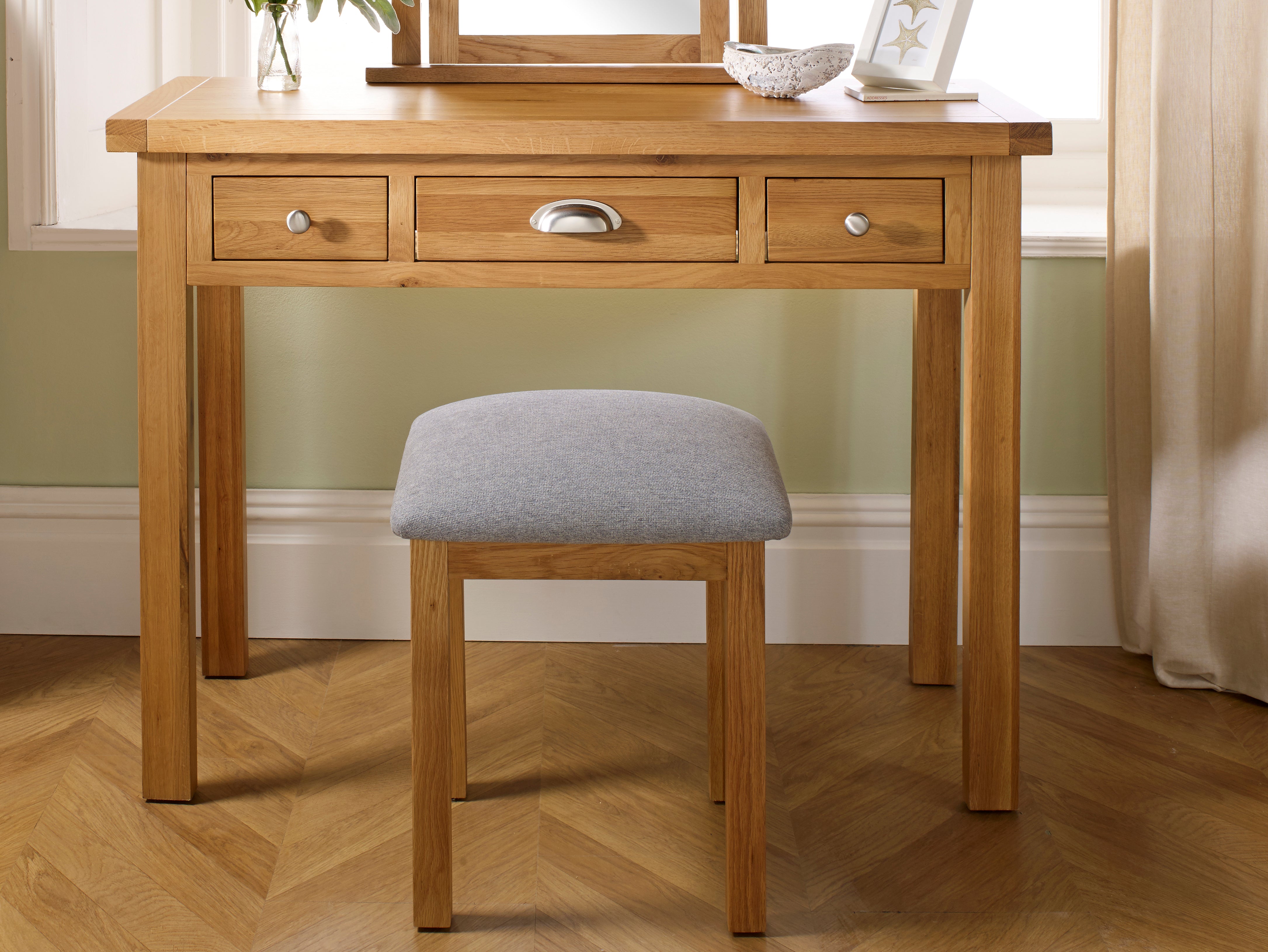 Woburn Stool