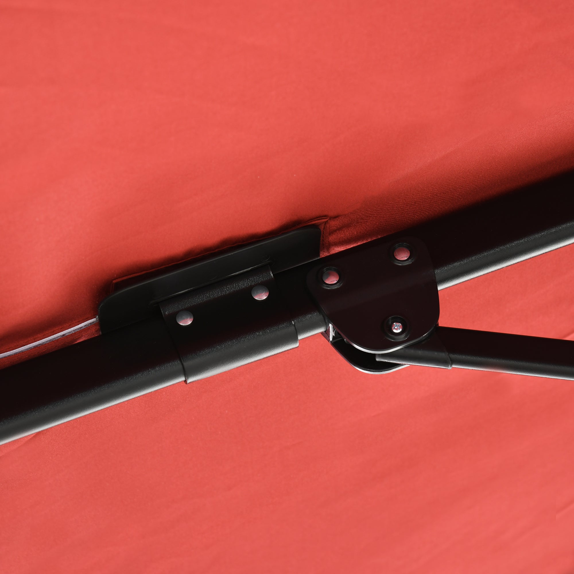 2.5x2.5m Cantilever Patio Parasol with Aluminium Pole and Cross Base Wine Red